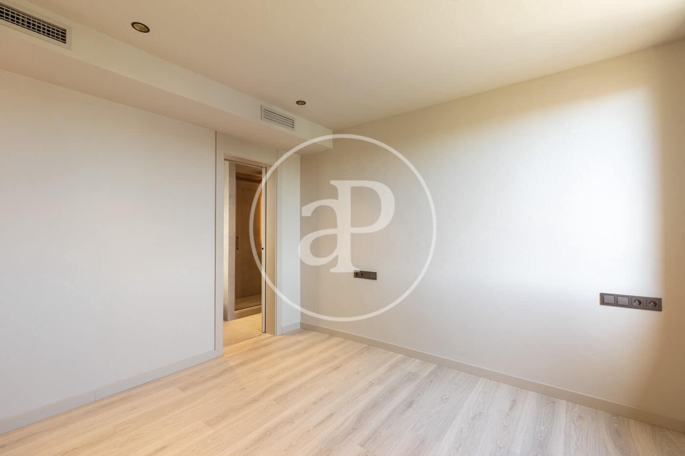 2 slaapkamer Penthouse te koop in Barcelona stad - € 860.000 (Ref: 9865173)
