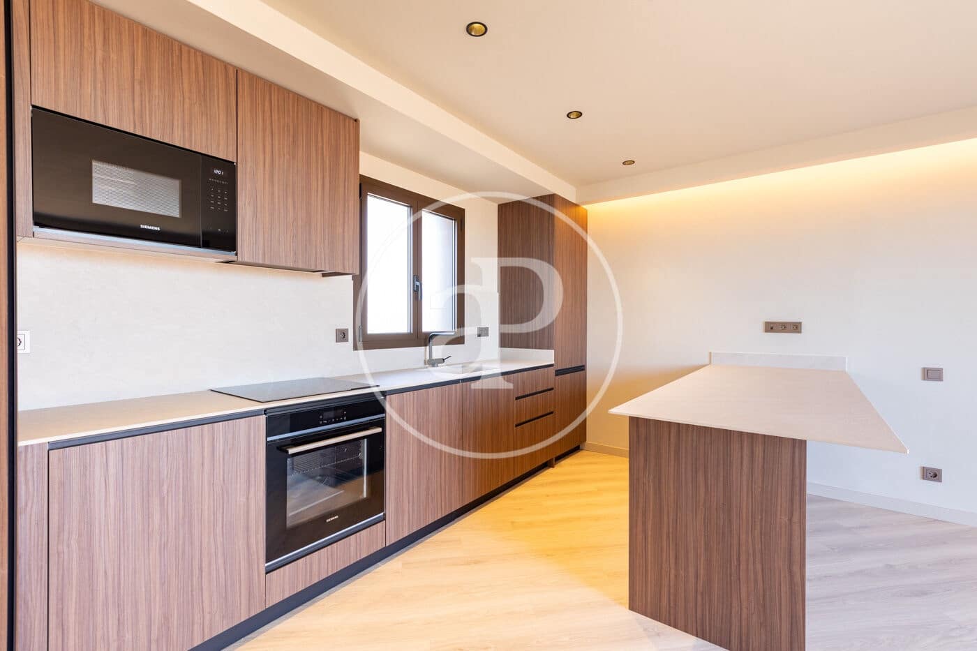 2 slaapkamer Penthouse te koop in Barcelona stad - € 900.000 (Ref: 9865174)