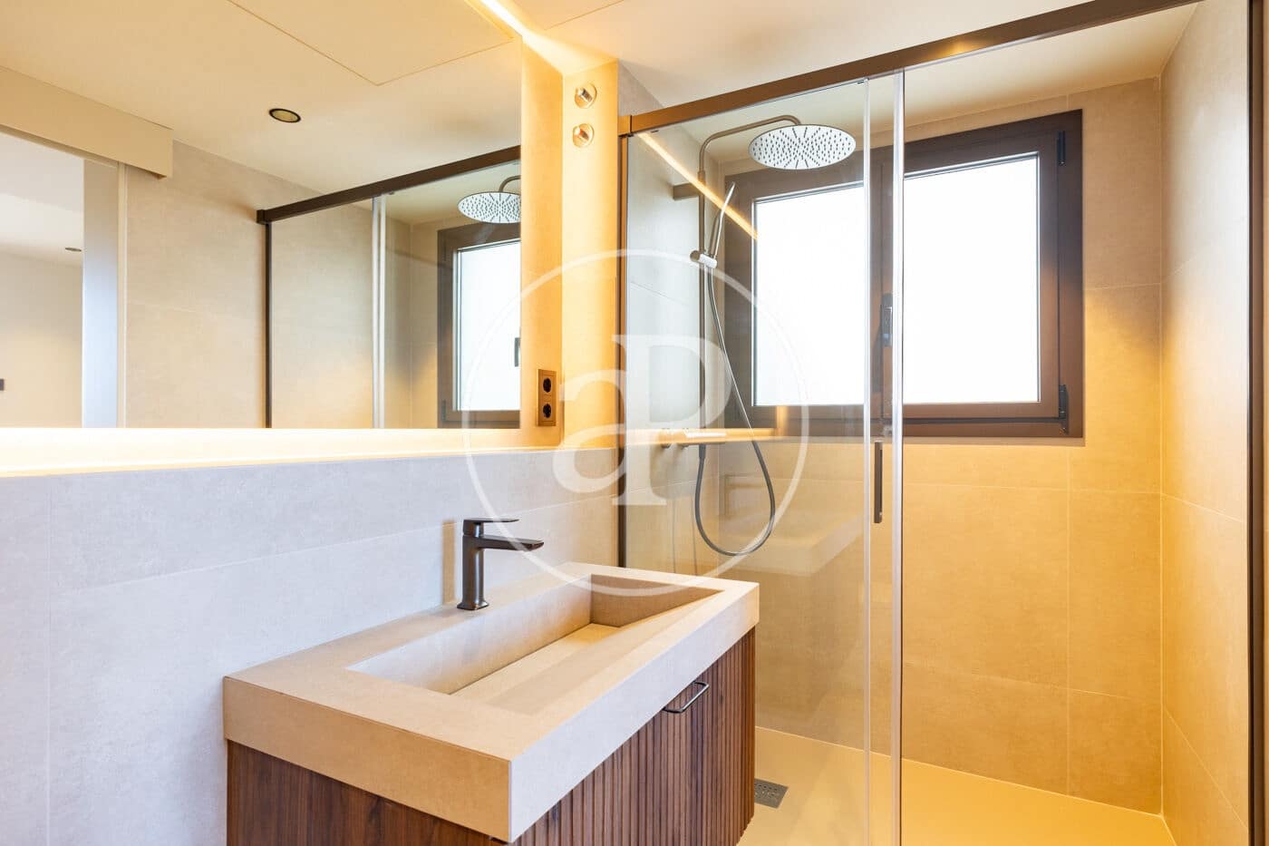 2 slaapkamer Penthouse te koop in Barcelona stad - € 900.000 (Ref: 9865174)