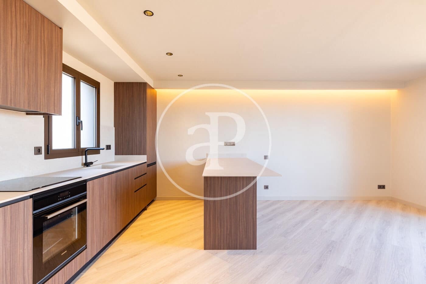 2 slaapkamer Penthouse te koop in Barcelona stad - € 900.000 (Ref: 9865174)