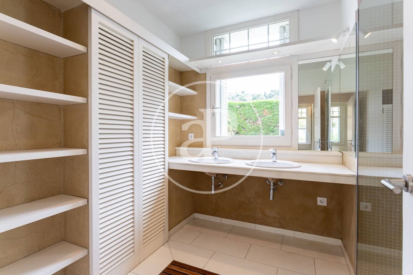 6 bedroom Villa for rent in Barcelona city with garage - € 11,500 (Ref: 9865179)