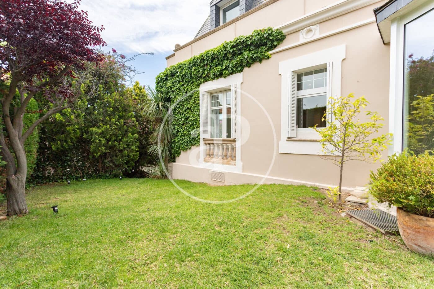 6 bedroom Villa for rent in Barcelona city with garage - € 11,500 (Ref: 9865179)