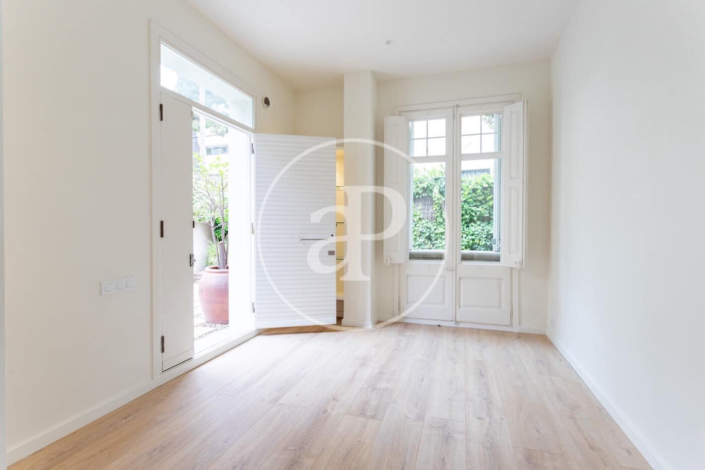 6 bedroom Villa for rent in Barcelona city with garage - € 11,500 (Ref: 9865179)