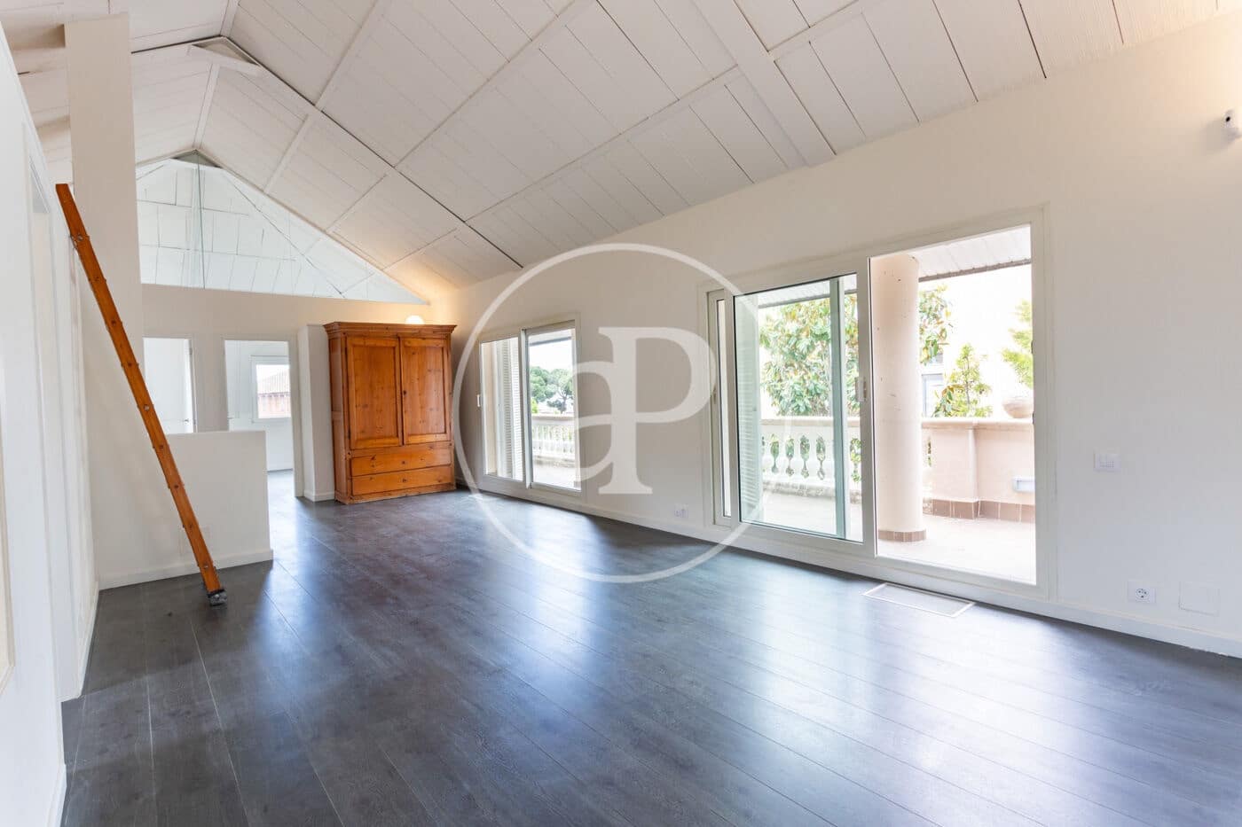 6 bedroom Villa for rent in Barcelona city with garage - € 11,500 (Ref: 9865179)