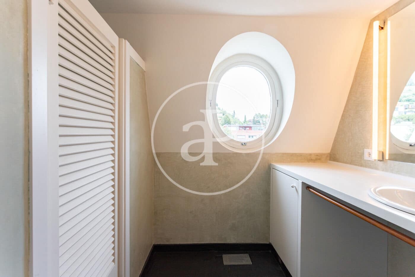 6 bedroom Villa for rent in Barcelona city with garage - € 11,500 (Ref: 9865179)