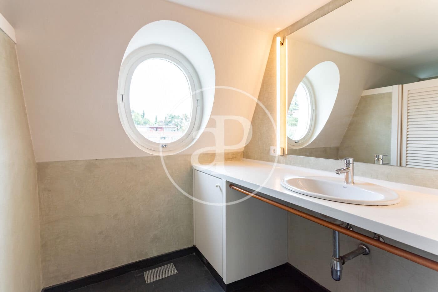 6 bedroom Villa for rent in Barcelona city with garage - € 11,500 (Ref: 9865179)