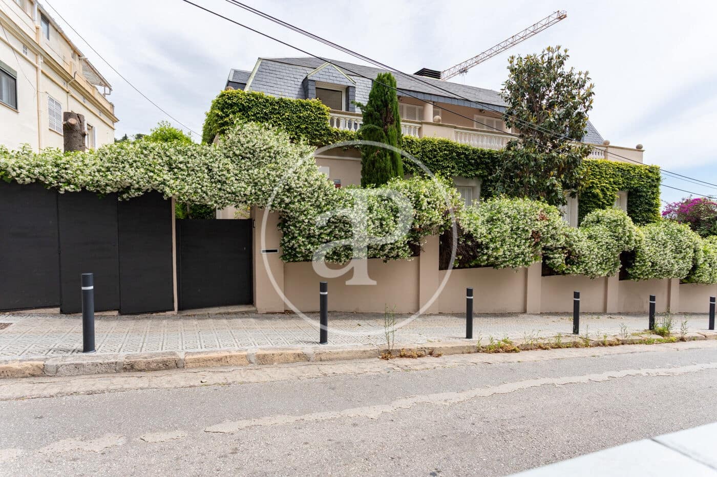 6 bedroom Villa for rent in Barcelona city with garage - € 11,500 (Ref: 9865179)
