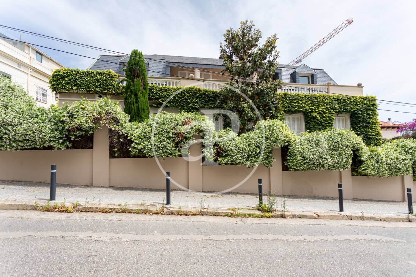 6 bedroom Villa for rent in Barcelona city with garage - € 11,500 (Ref: 9865179)