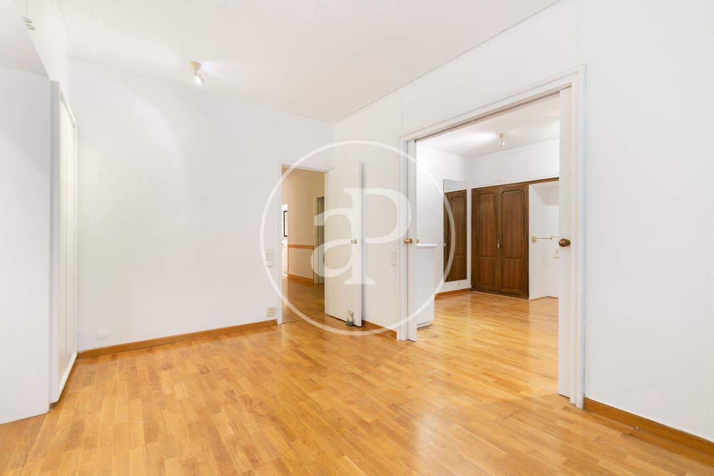 4 bedroom Apartment for rent in Barcelona city with garage - € 3,950 (Ref: 9866996)