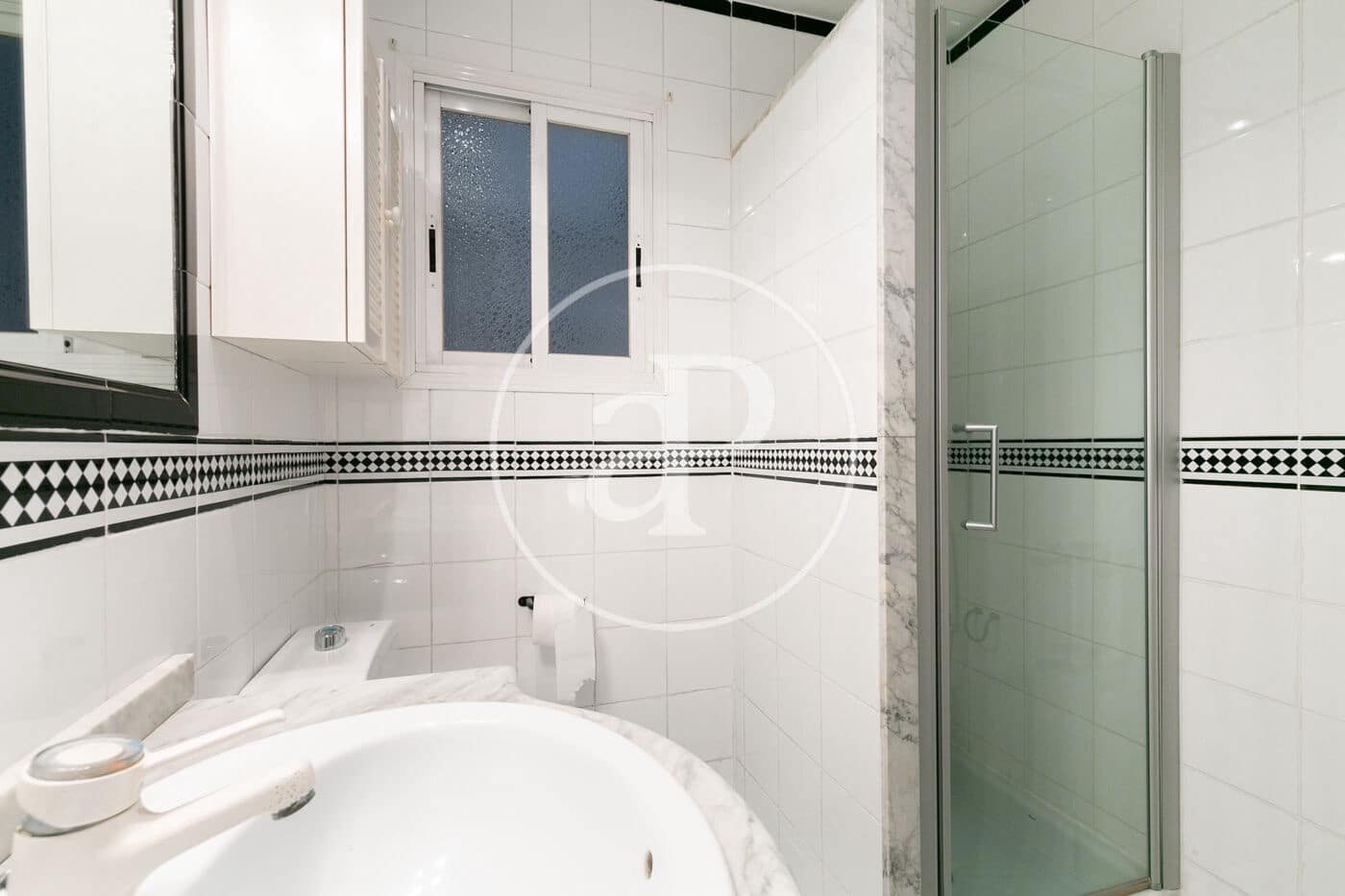 4 bedroom Apartment for rent in Barcelona city with garage - € 3,950 (Ref: 9866996)
