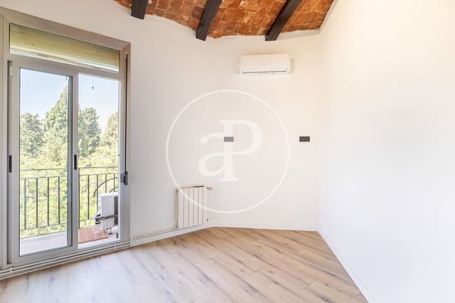 3 soveværelse Lejlighed til salg i La Sagrada Família, Barcelona by - € 690.000 (Ref: 9866997)
