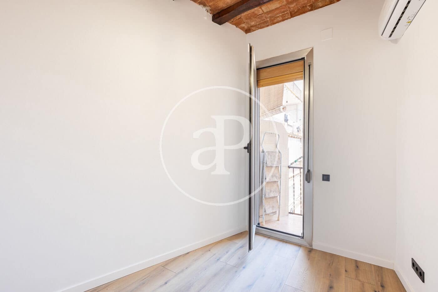 3 soveværelse Lejlighed til salg i Barcelona by - € 690.000 (Ref: 9866997)