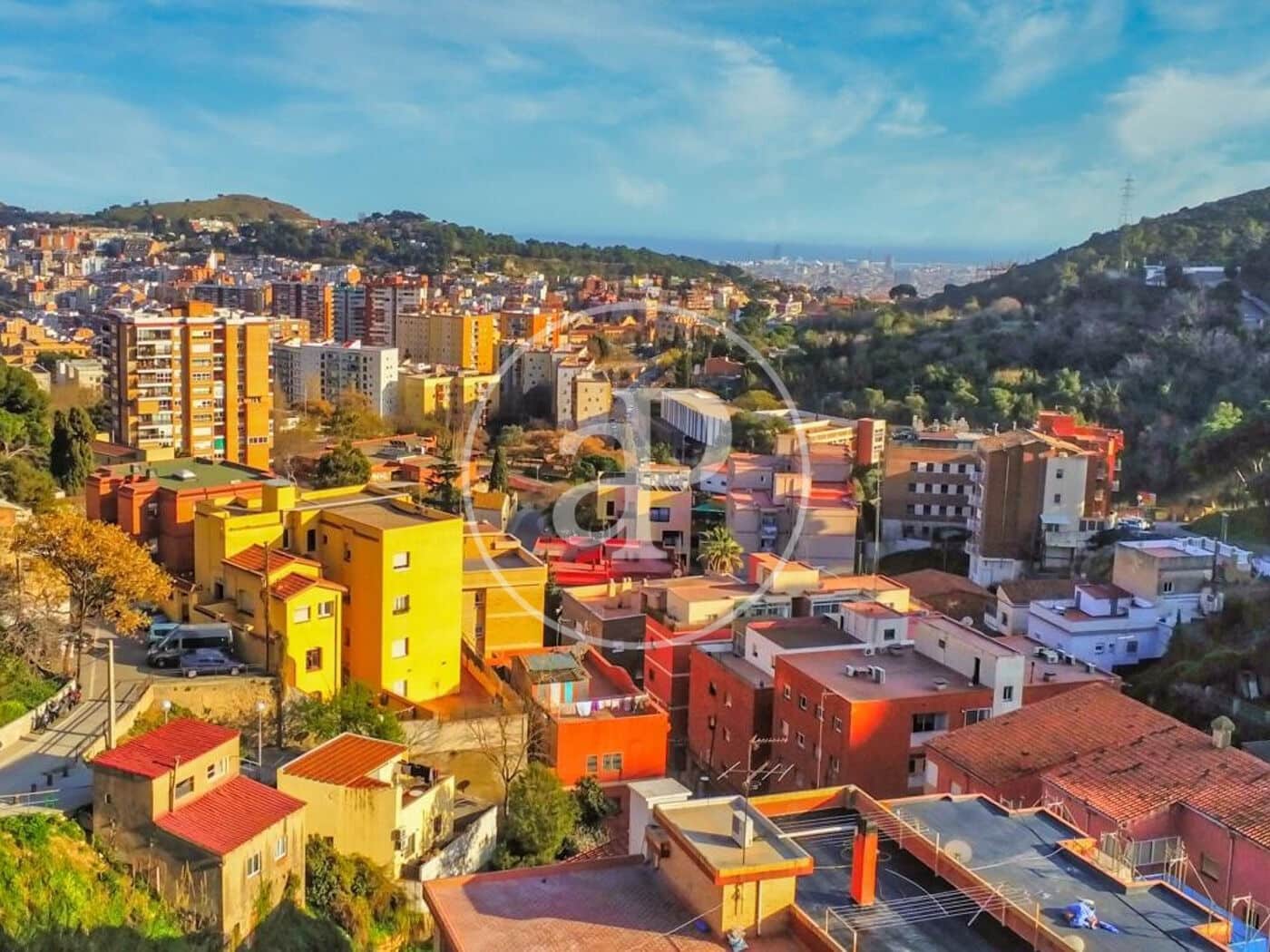 Leilighet til salgs i Barcelona by med svømmebasseng - € 490 000 (Ref: 9868582)