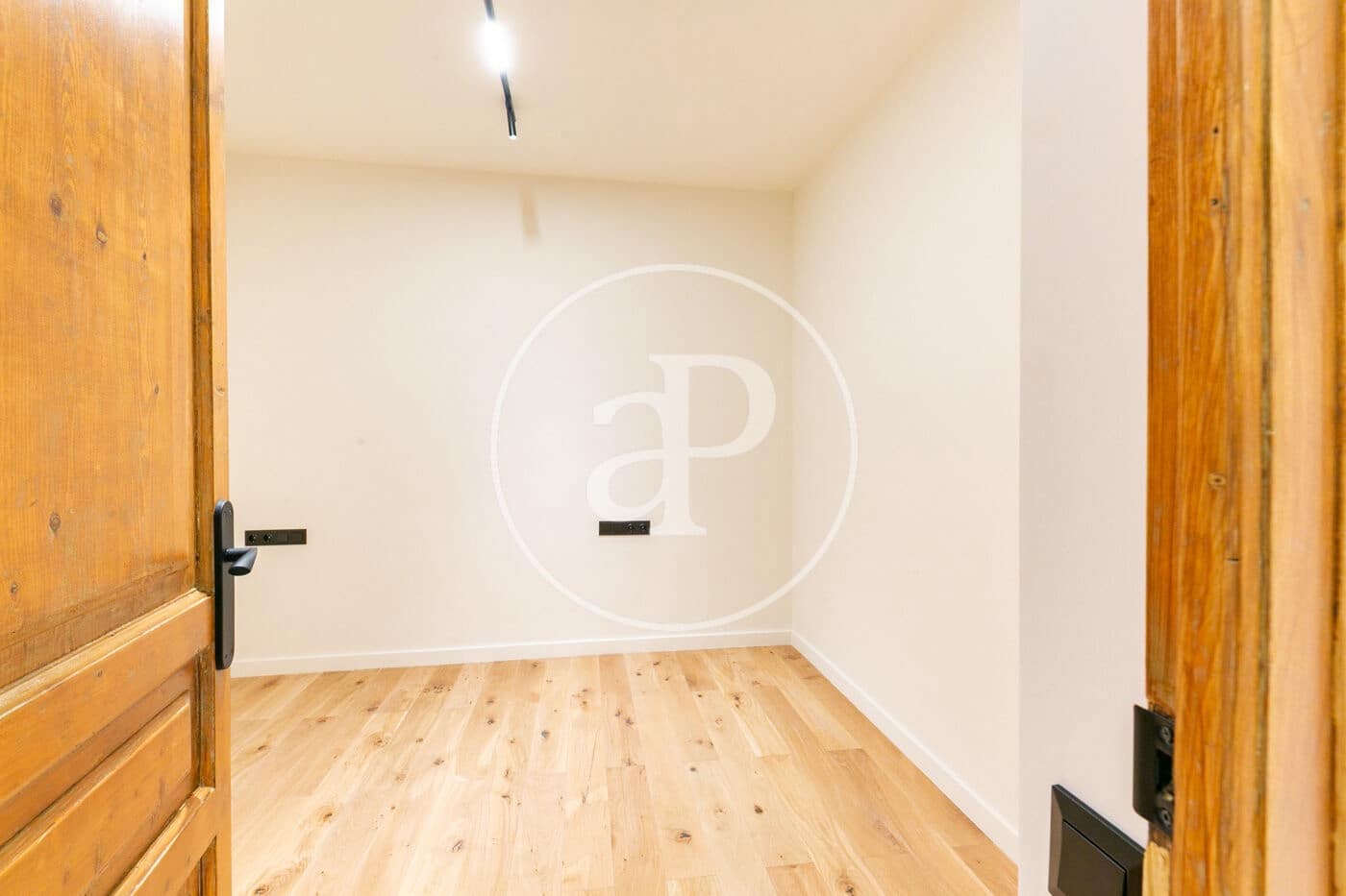 2 slaapkamer Appartement te koop in Barcelona stad - € 475.000 (Ref: 9868583)