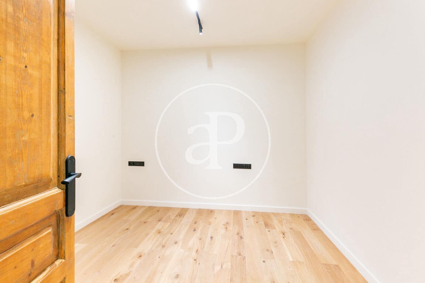 2 slaapkamer Appartement te koop in Barcelona stad - € 475.000 (Ref: 9868583)
