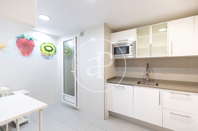 4 sypialnia Apartament na sprzedaż w La Sagrada Família, Miasto Barcelona - 550 000 € (Ref: 9868584)