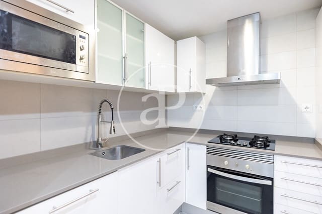 4 sypialnia Apartament na sprzedaż w La Sagrada Família, Miasto Barcelona - 550 000 € (Ref: 9868584)