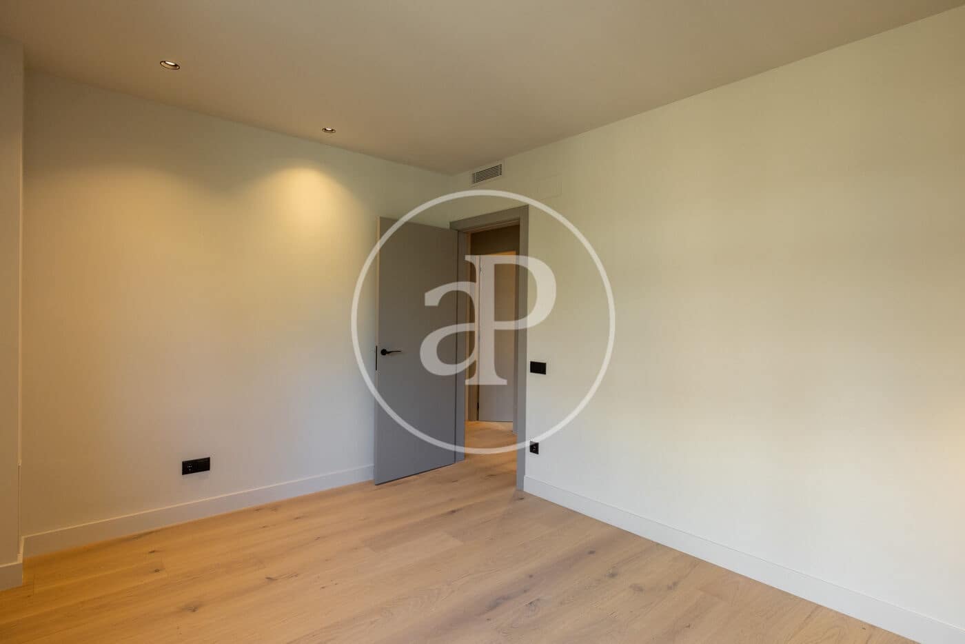 5 quarto Apartamento para venda em Barcelona cidade - 2 190 000 € (Ref: 9868585)