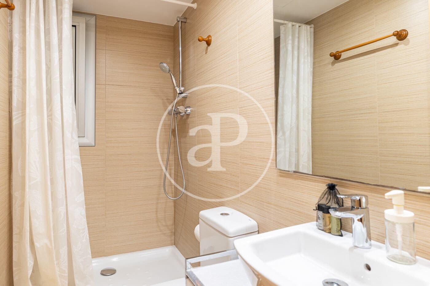 2 soveværelse Lejlighed til salg i Barcelona by - € 535.000 (Ref: 9873496)