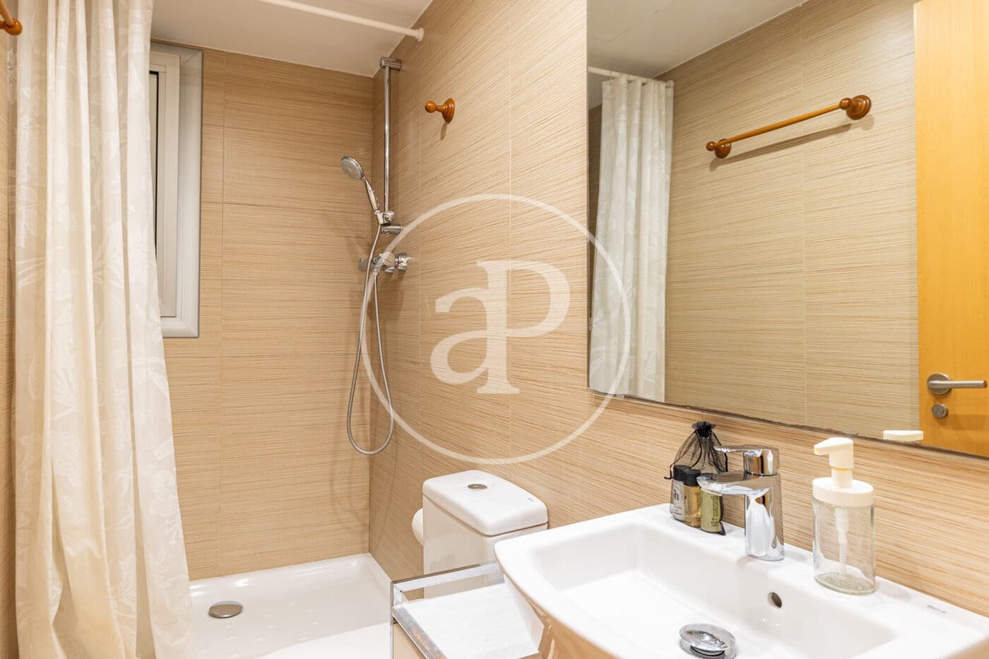2 soveværelse Lejlighed til salg i Barcelona by - € 535.000 (Ref: 9873496)