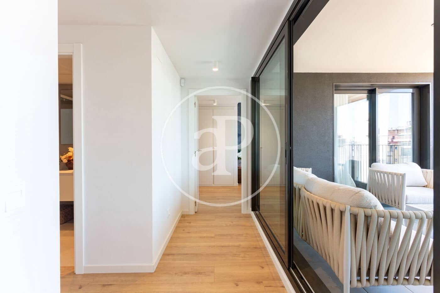 2 slaapkamer Penthouse te huur in Barcelona stad - € 4.500 (Ref: 9873497)