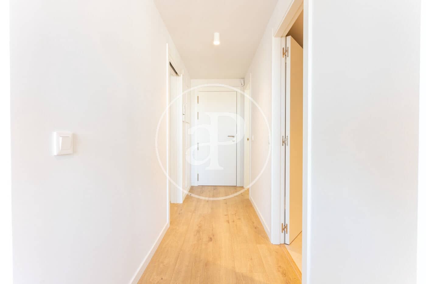 2 slaapkamer Penthouse te huur in Barcelona stad - € 4.500 (Ref: 9873497)