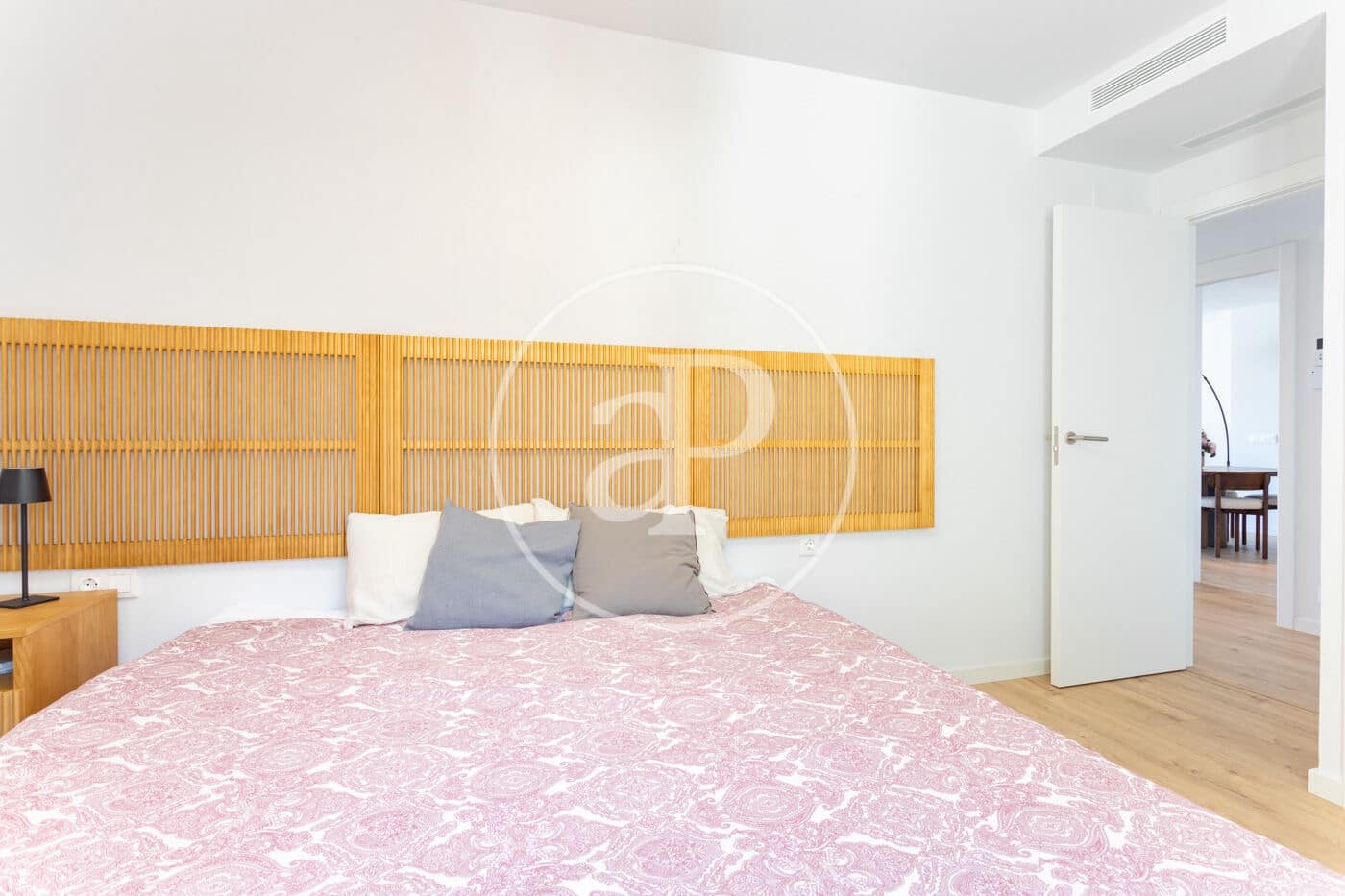 2 slaapkamer Penthouse te huur in Barcelona stad - € 4.500 (Ref: 9873497)