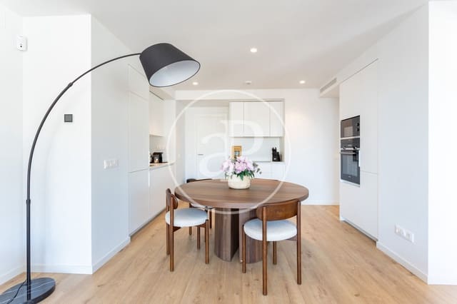 2 sypialnia Penthouse do wynajęcia w La Sagrada Família, Miasto Barcelona - 4 500 € (Ref: 9873497)