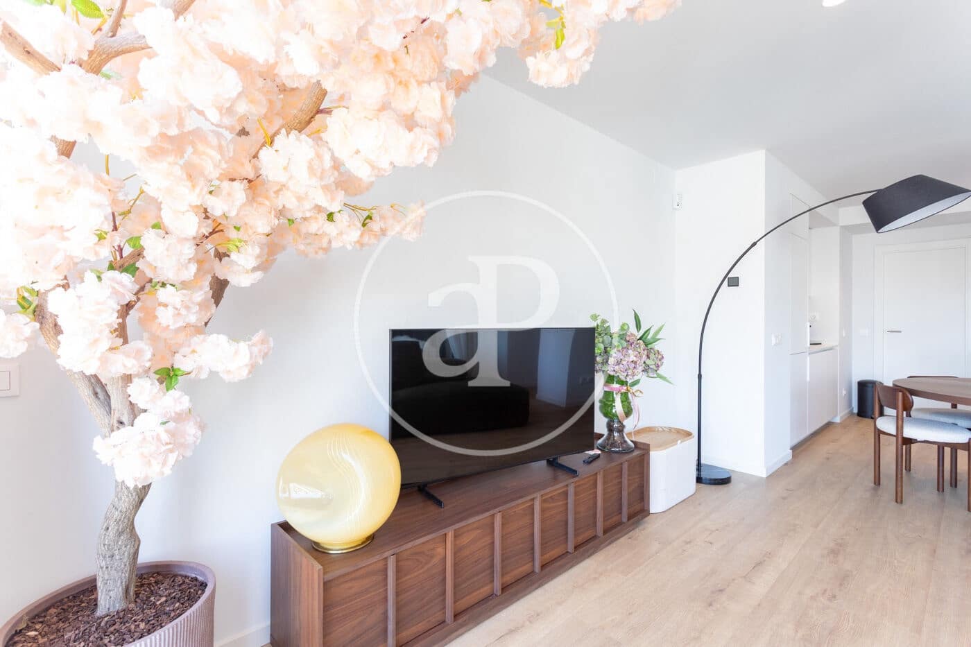 2 slaapkamer Penthouse te huur in Barcelona stad - € 4.500 (Ref: 9873497)
