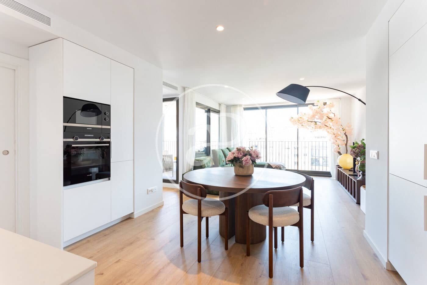 2 slaapkamer Penthouse te huur in Barcelona stad - € 4.500 (Ref: 9873497)