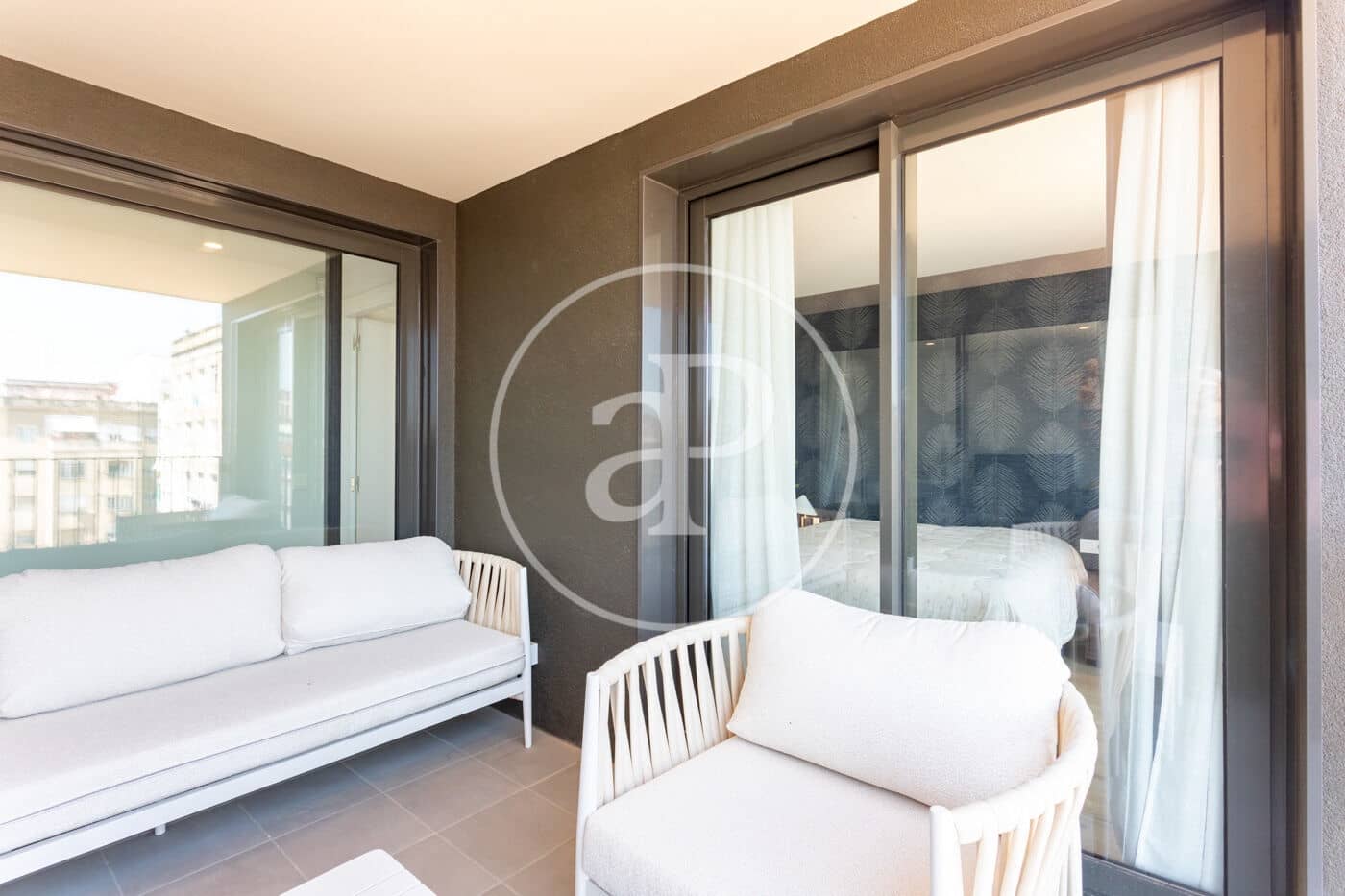 2 slaapkamer Penthouse te huur in Barcelona stad - € 4.500 (Ref: 9873497)
