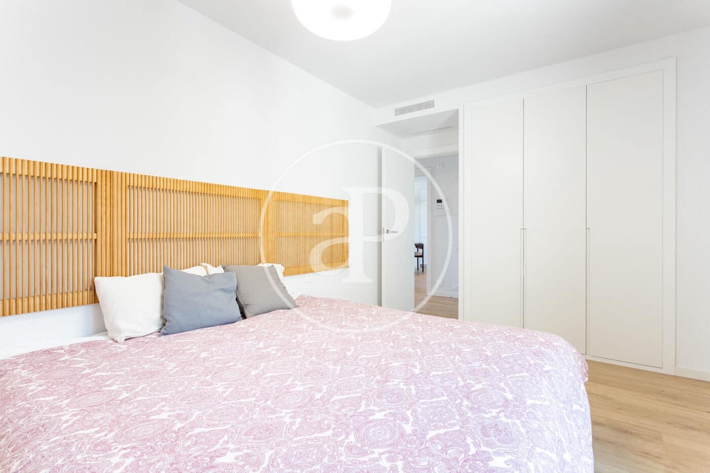 2 slaapkamer Penthouse te huur in Barcelona stad - € 4.500 (Ref: 9873497)