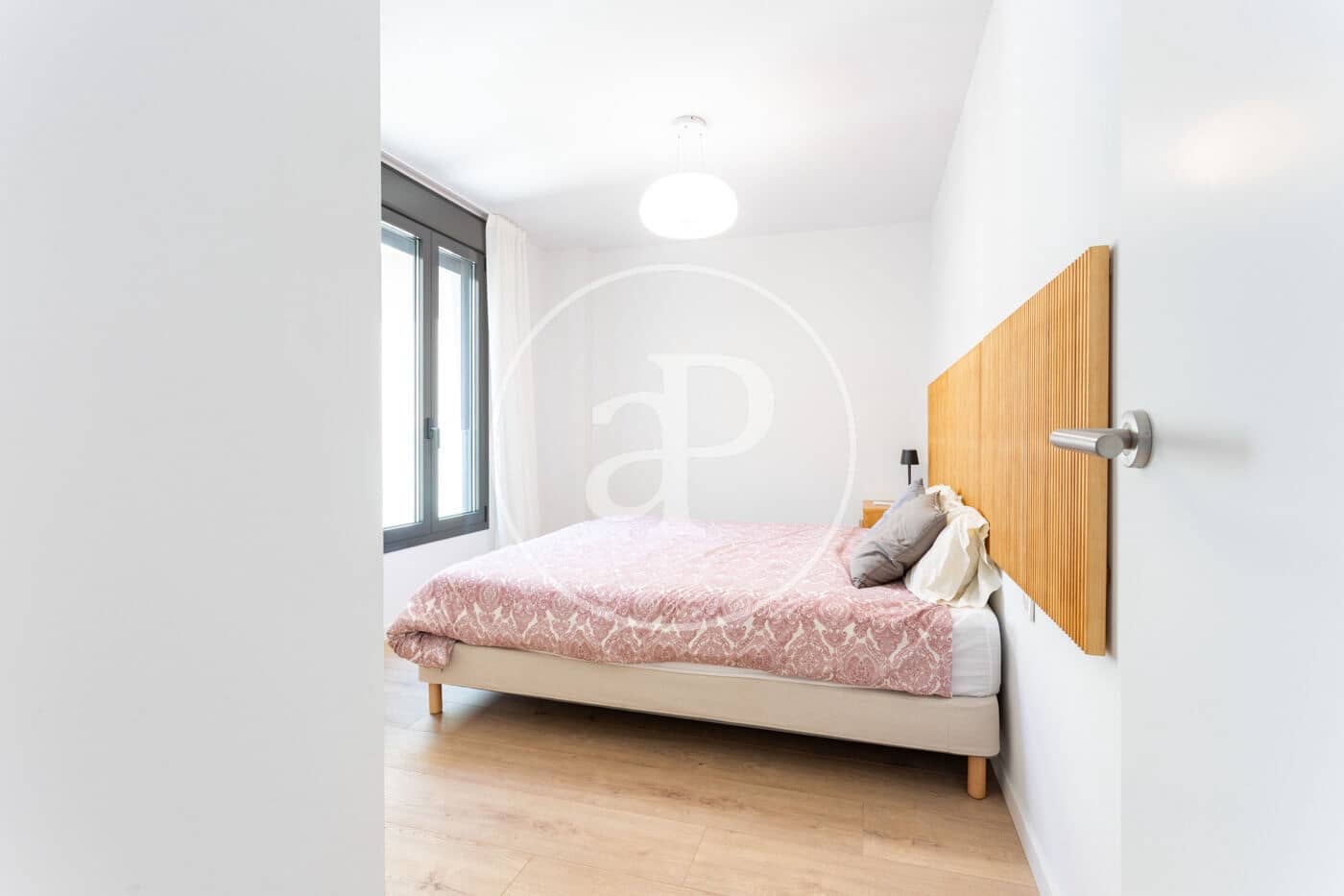 2 slaapkamer Penthouse te huur in Barcelona stad - € 4.500 (Ref: 9873497)