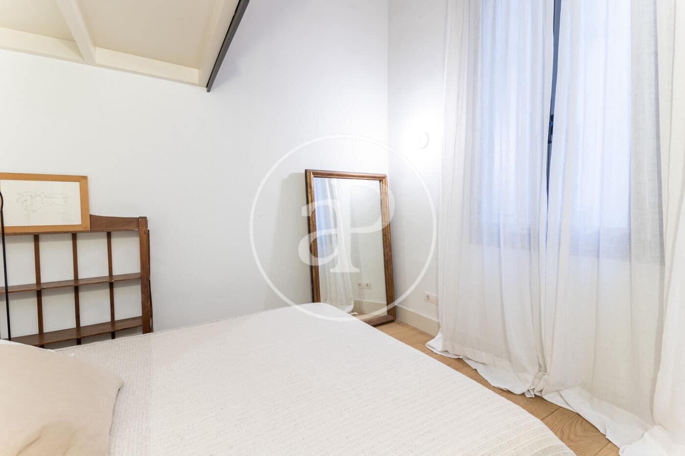 3 slaapkamer Appartement te huur in Barcelona stad - € 2.686 (Ref: 9873498)