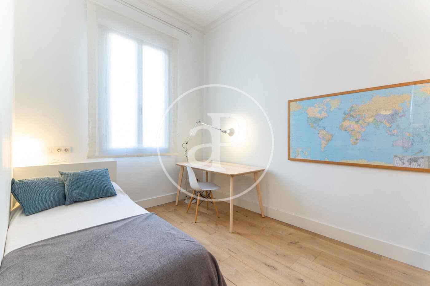 3 slaapkamer Appartement te huur in Barcelona stad - € 2.686 (Ref: 9873498)