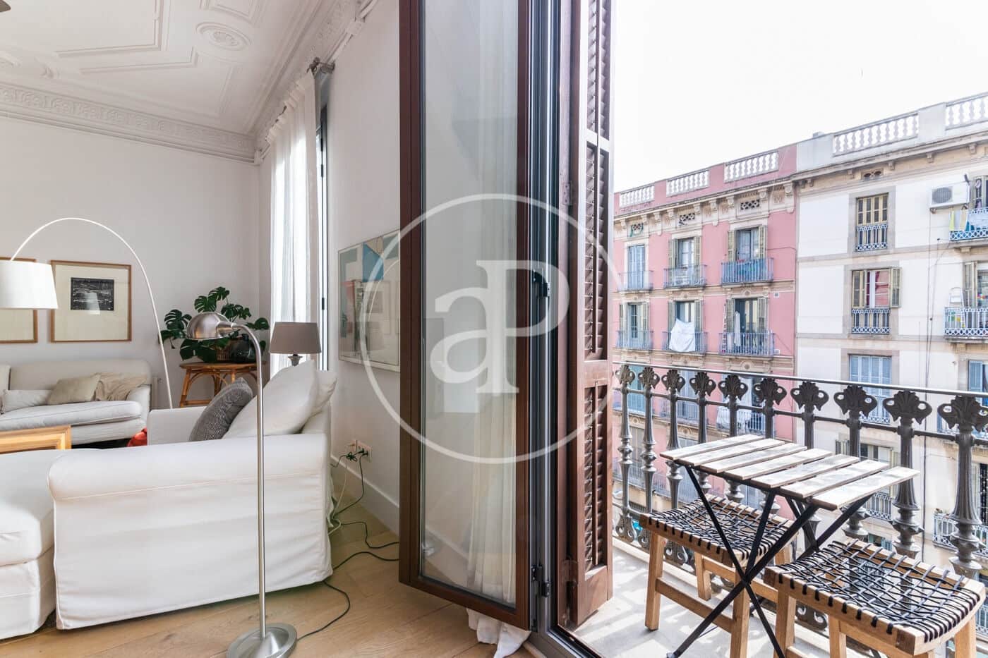 3 slaapkamer Appartement te huur in Barcelona stad - € 2.686 (Ref: 9873498)