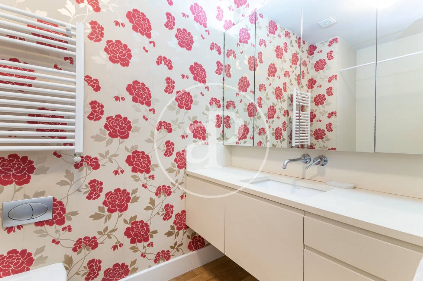 3 slaapkamer Appartement te huur in Barcelona stad - € 2.686 (Ref: 9873498)
