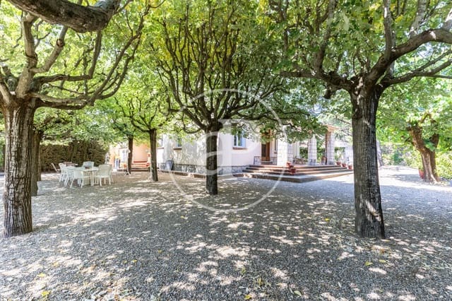 6 soveværelse Villa til salg i Matadepera med swimmingpool - € 890.000 (Ref: 9876409)
