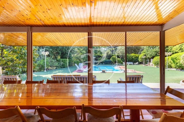 6 soveværelse Villa til salg i Matadepera med swimmingpool - € 890.000 (Ref: 9876409)