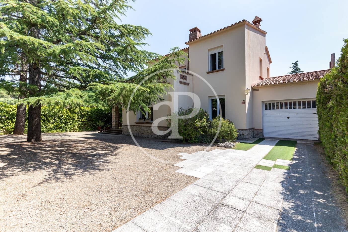 6 bedroom Villa for sale in Matadepera with pool - € 890,000 (Ref: 9876409)