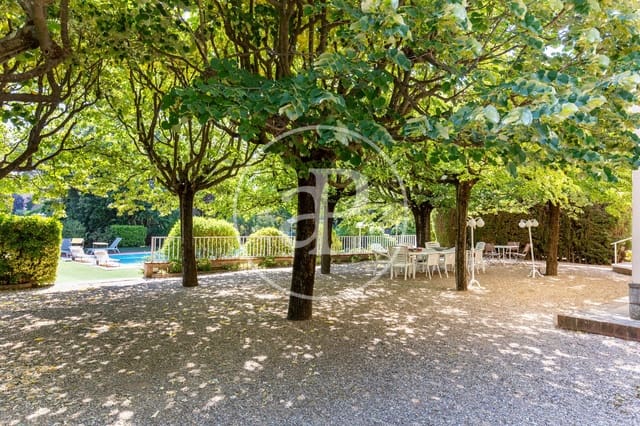 6 soveværelse Villa til salg i Matadepera med swimmingpool - € 890.000 (Ref: 9876409)