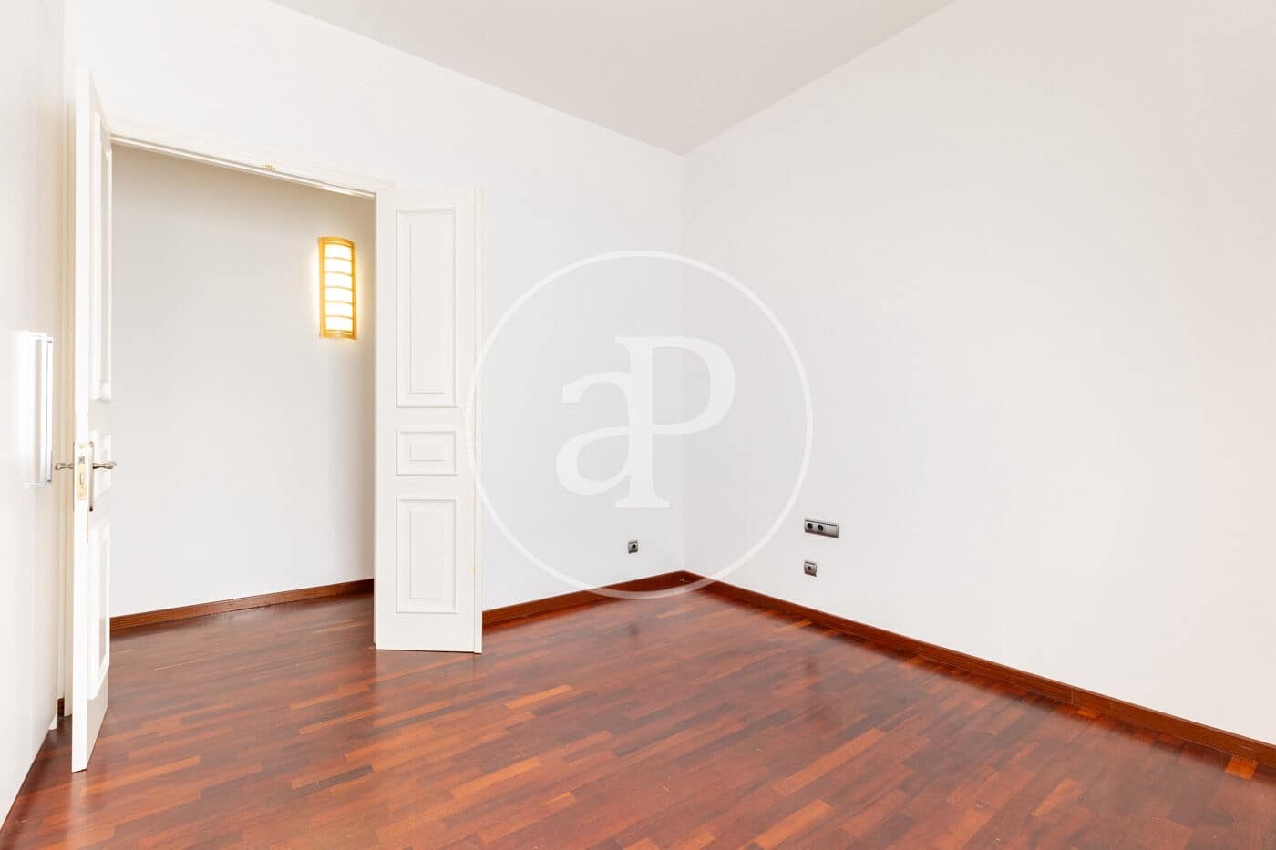 3 bedroom Villa for sale in Sabadell - € 790,000 (Ref: 9876410)