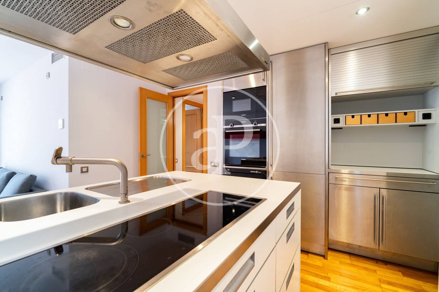 2 bedroom Apartment for rent in Barcelona city with garage - € 2,477 (Ref: 9876411)