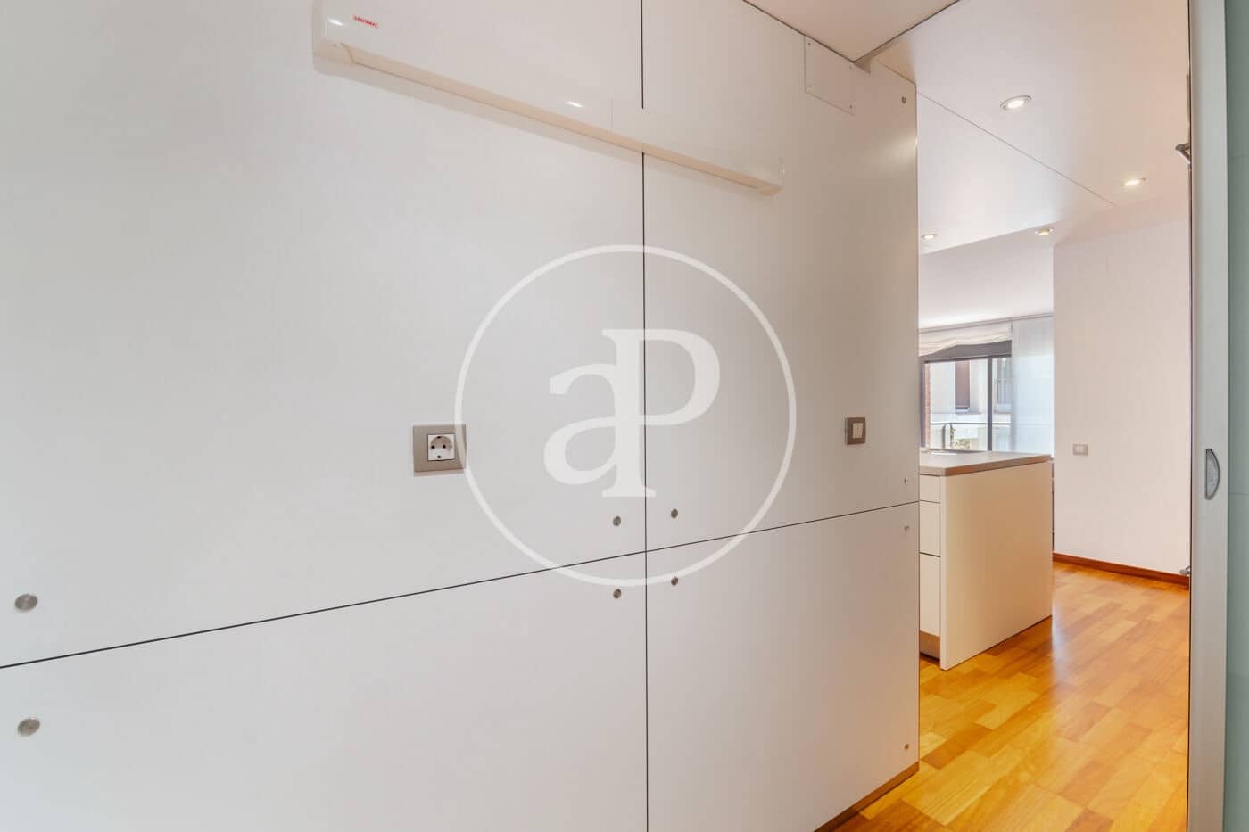 2 bedroom Apartment for rent in Barcelona city with garage - € 2,477 (Ref: 9876411)