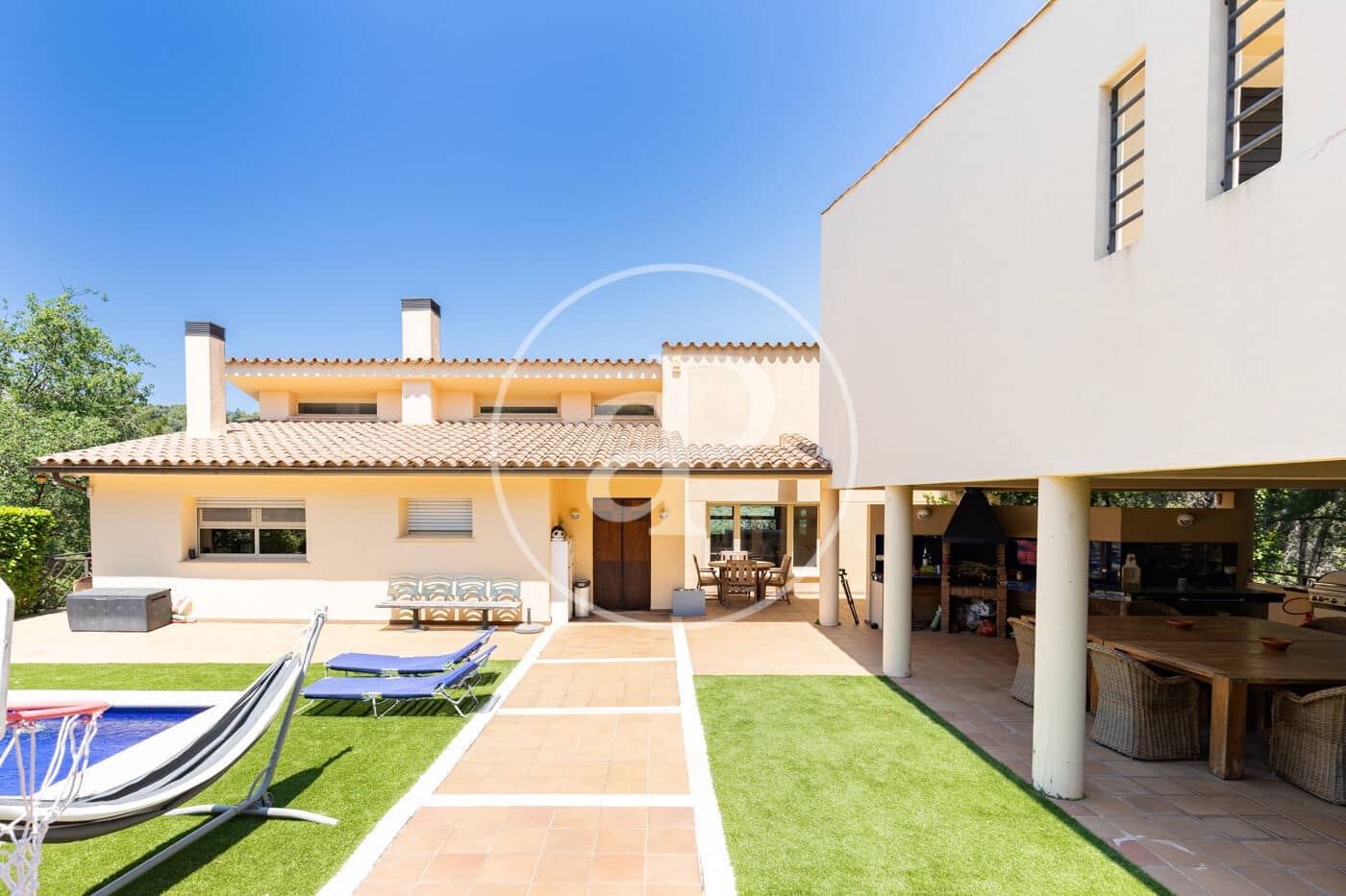 5 bedroom Apartment for rent in Matadepera with pool - € 4,900 (Ref: 9878811)