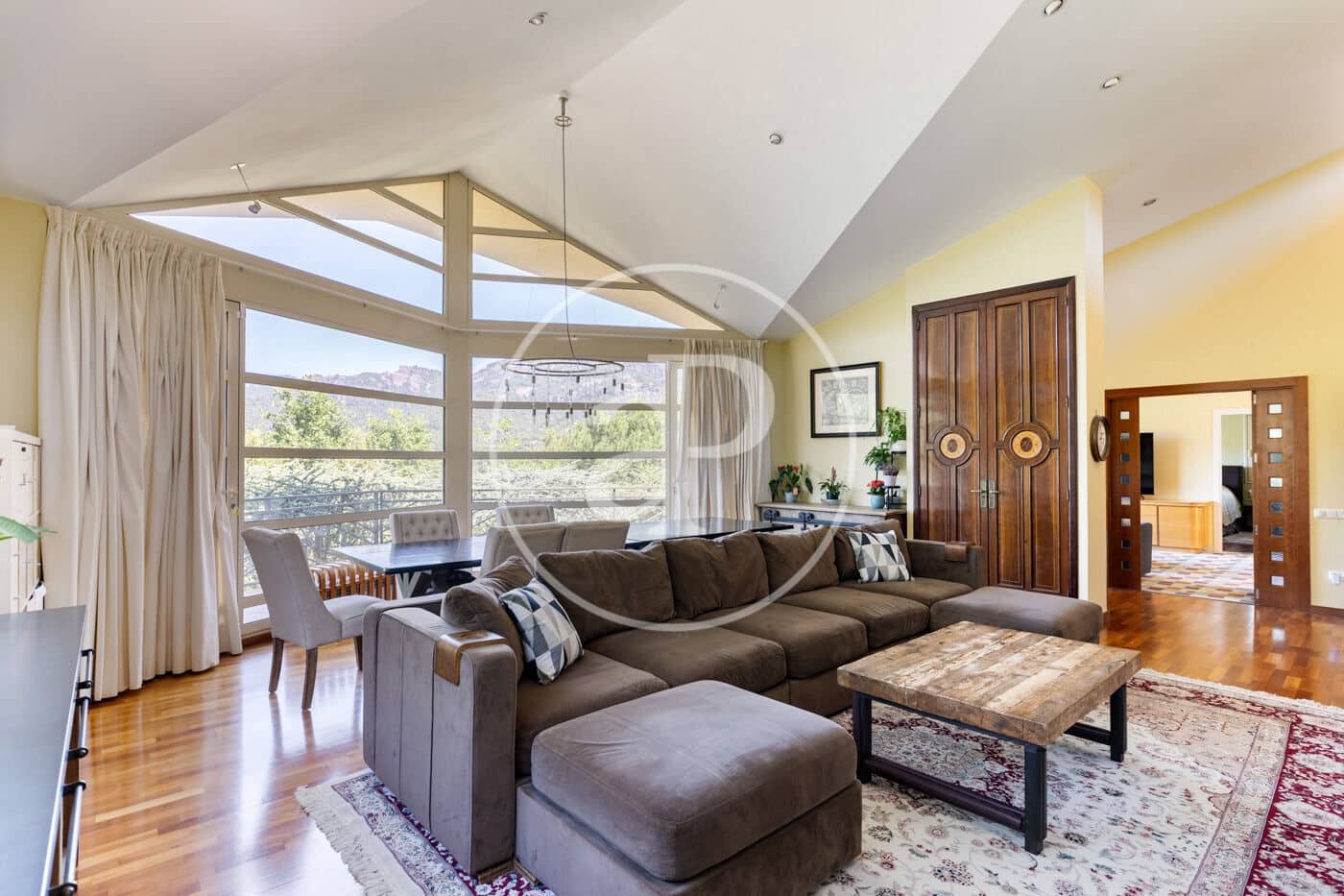 5 bedroom Apartment for rent in Matadepera with pool - € 4,900 (Ref: 9878811)
