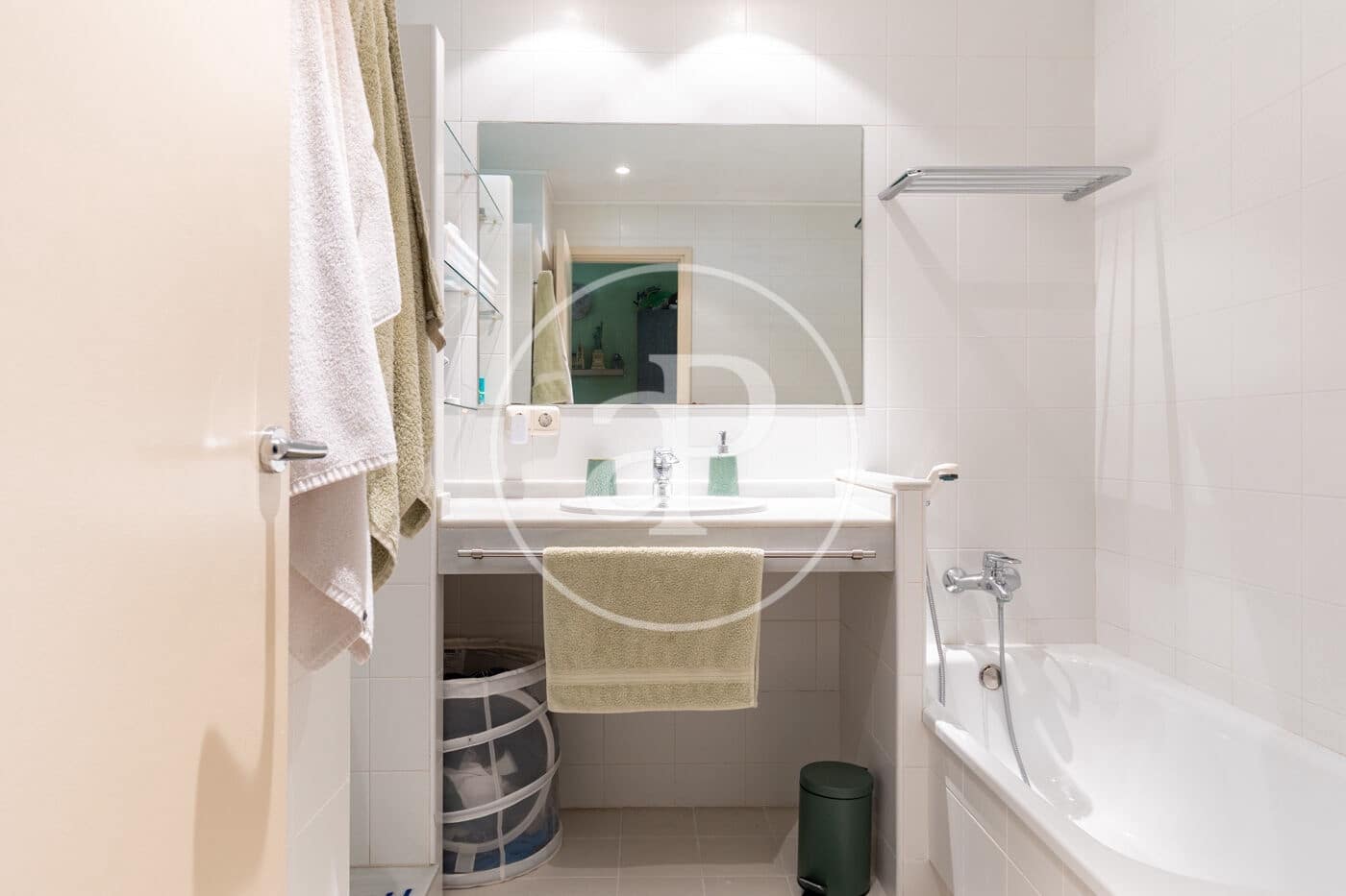 5 bedroom Apartment for rent in Matadepera with pool - € 4,900 (Ref: 9878811)