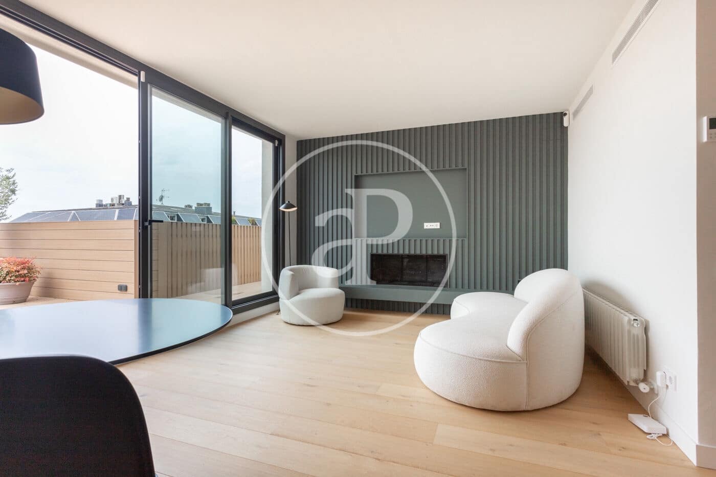 2 bedroom Apartment for rent in Barcelona city with garage - € 4,000 (Ref: 9878814)