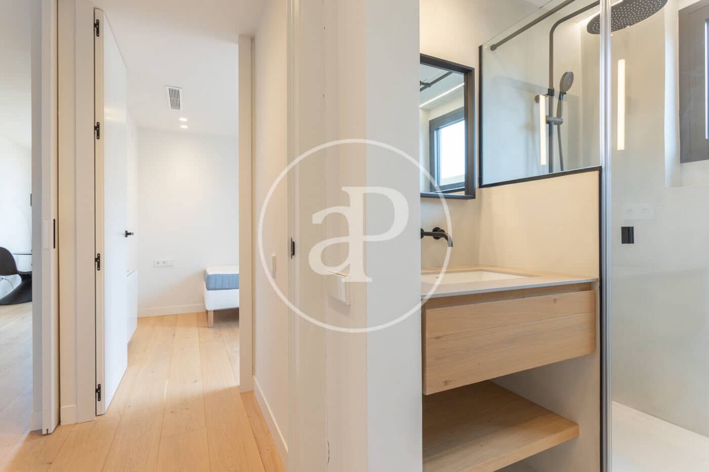 2 bedroom Apartment for rent in Barcelona city with garage - € 4,000 (Ref: 9878814)