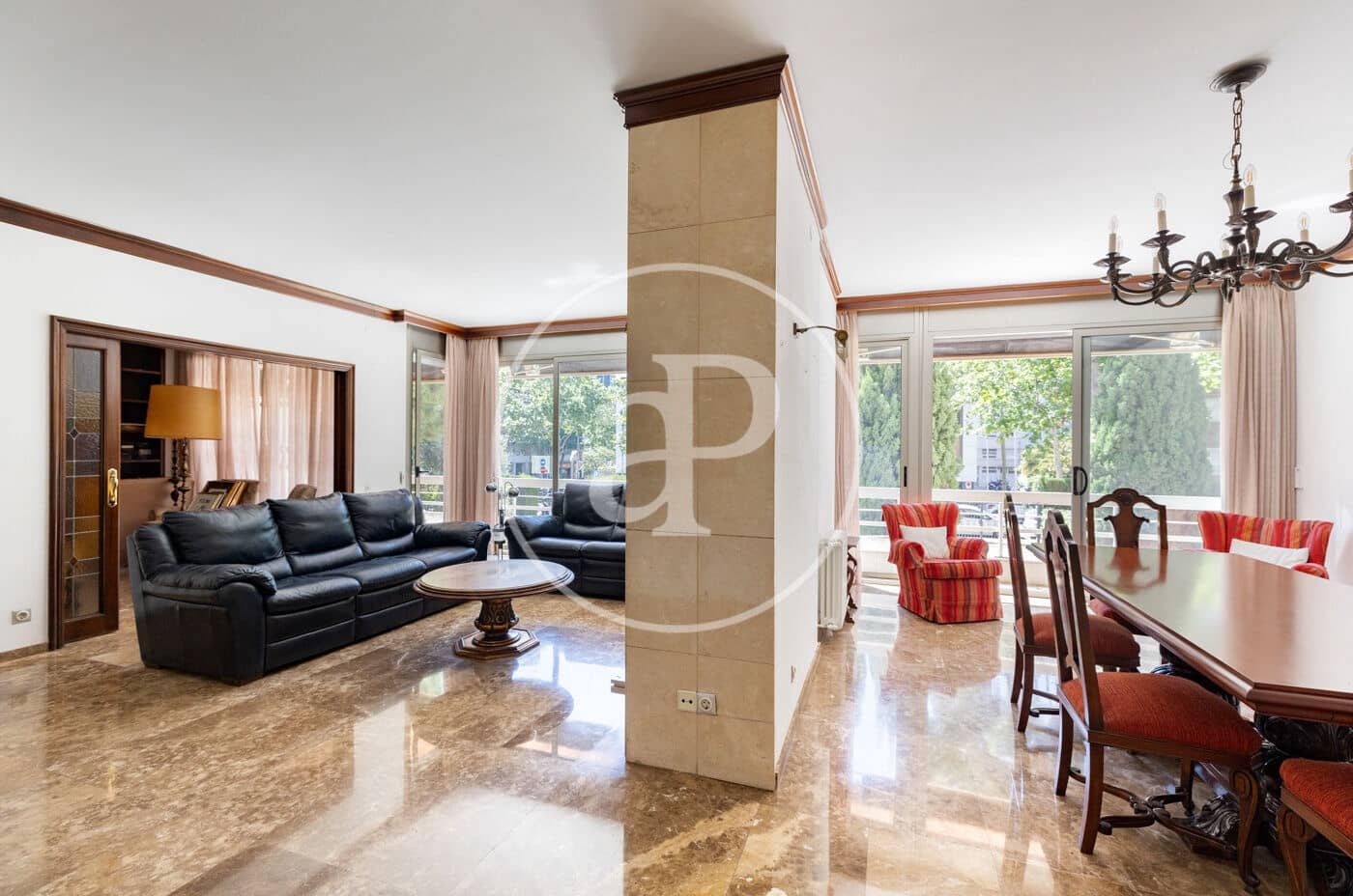 4 makuuhuone Huoneisto vuokrattavana paikassa Barcelona kaupunki mukana uima-altaan 
autotalli - 4 700 € (Ref: 9881929)